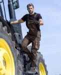 Obrázek z ARDON®URBAN+ Pracovní kalhoty s laclem zkrácené hnědé 